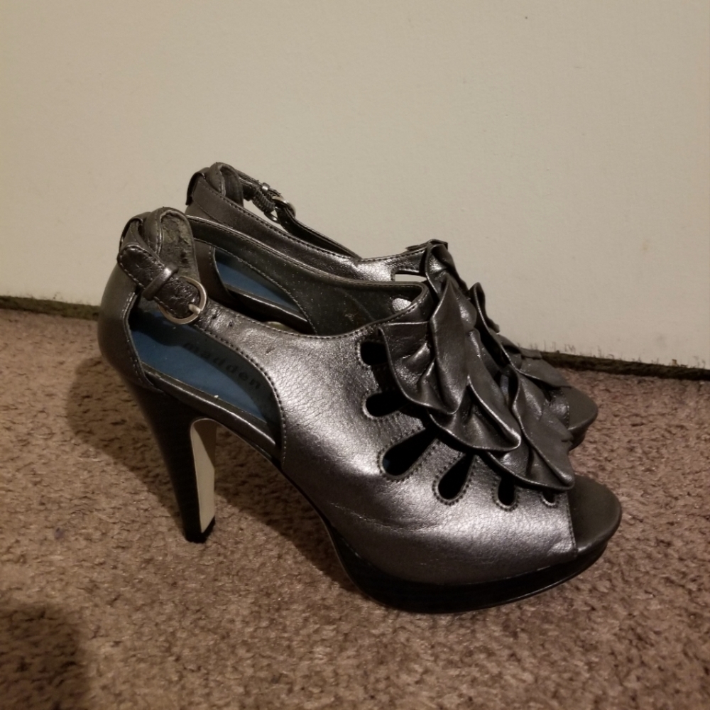 Steve Madden silver heels